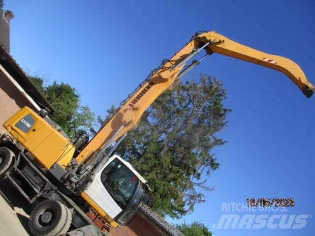 Liebherr LH 30 M مناولات المخلفات / مناولات صناعية