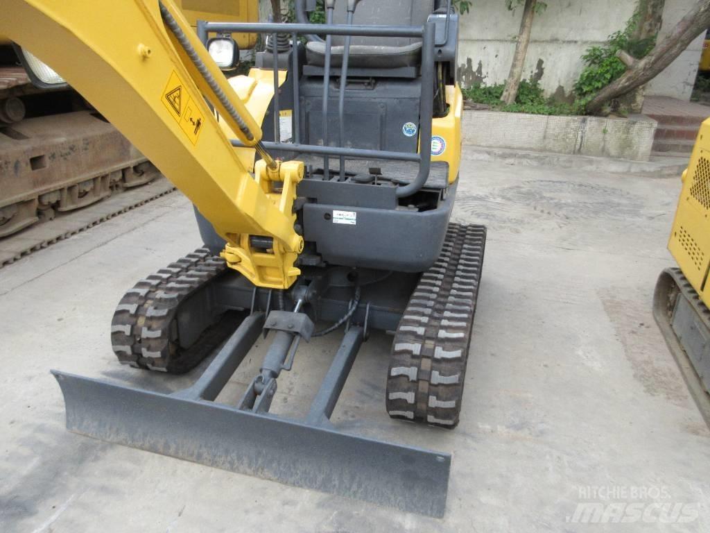 Komatsu PC 18 حفارات صغيرة أقل من 7 طن (حفارات صغيرة)