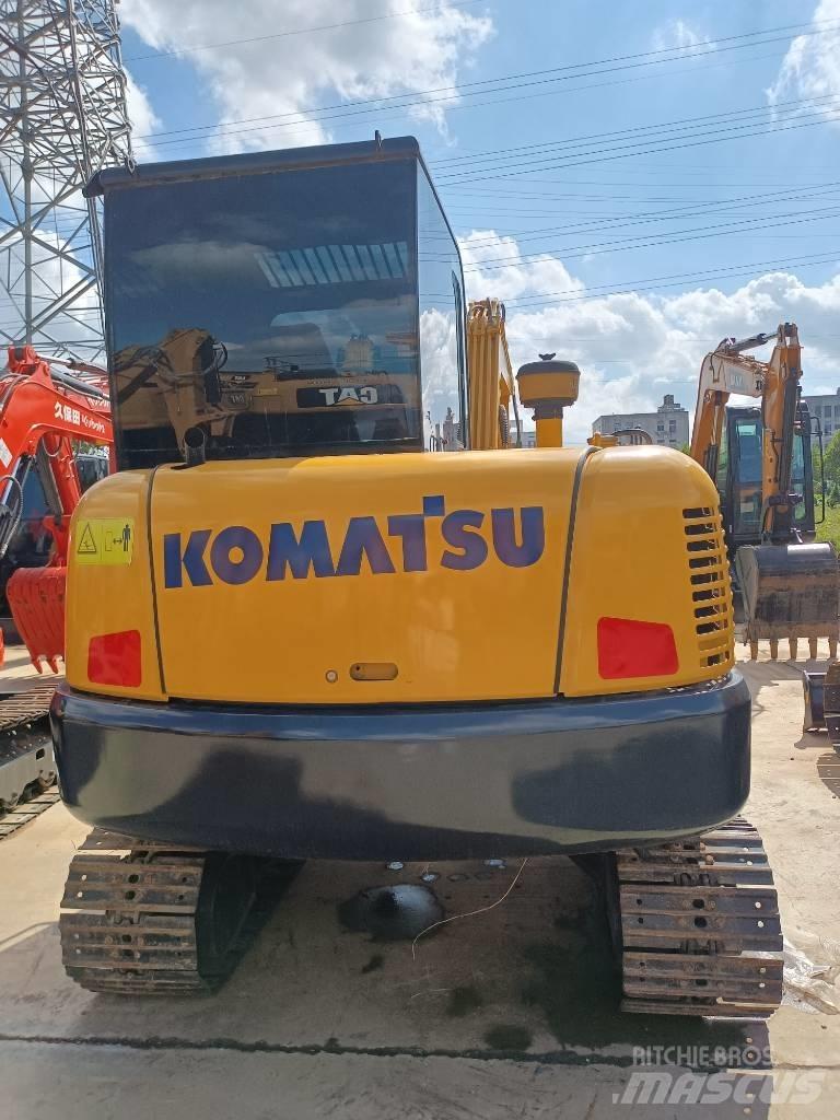 Komatsu PC 56 حفارات صغيرة أقل من 7 طن (حفارات صغيرة)