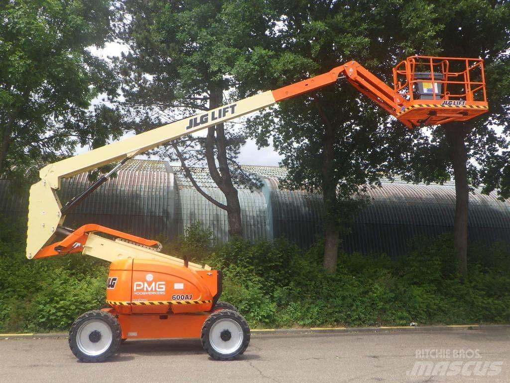 JLG 600AJ رافعات سلة مفصلية
