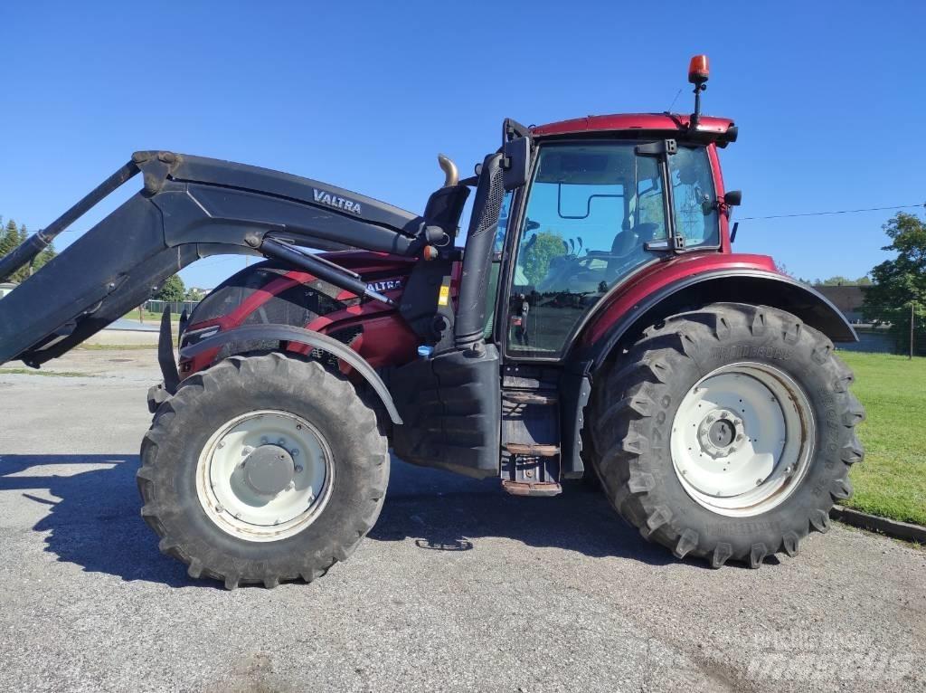 Valtra T174 H5 الجرارات