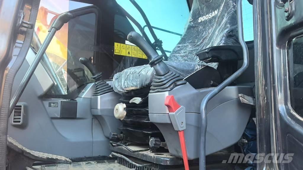 Doosan DX300 حفارات زحافة