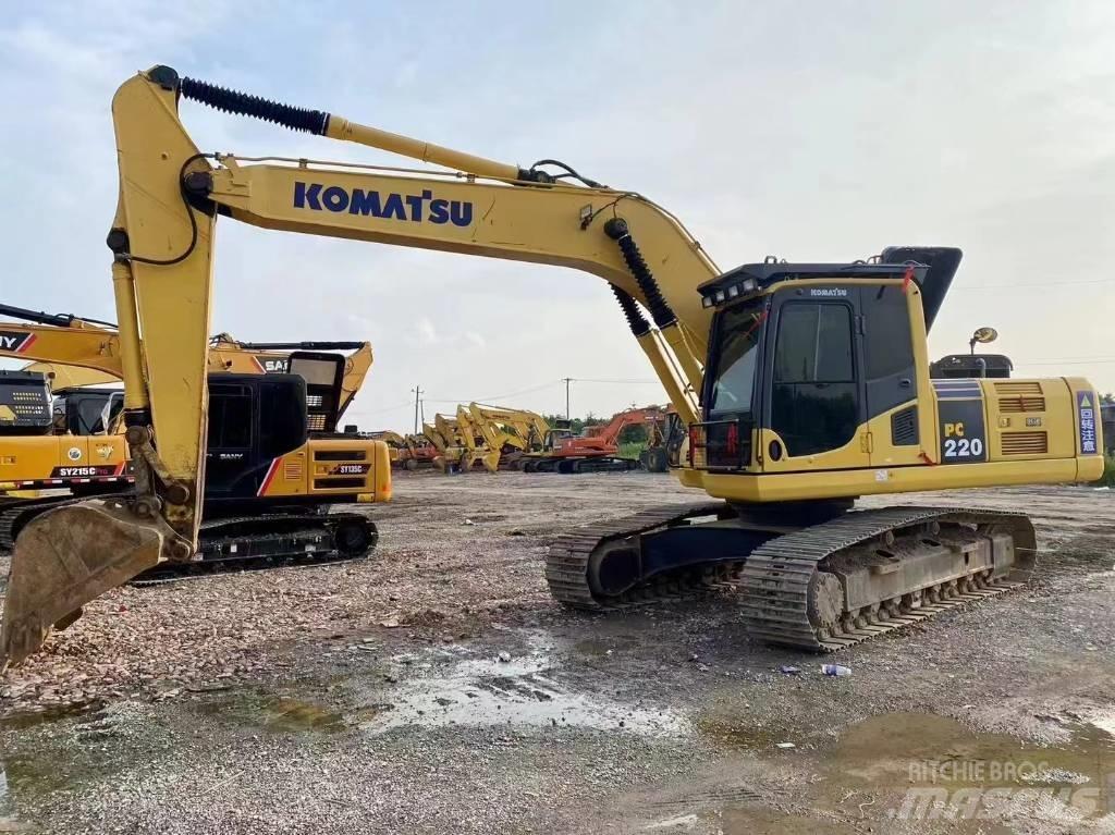 Komatsu pc200 حفارات زحافة