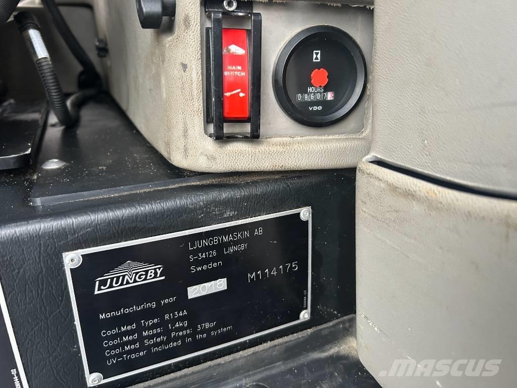 Ljungby L 18 لوادر بعجل