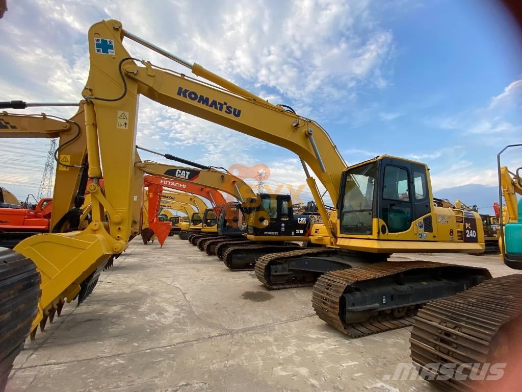 Komatsu PC 240 حفارات زحافة