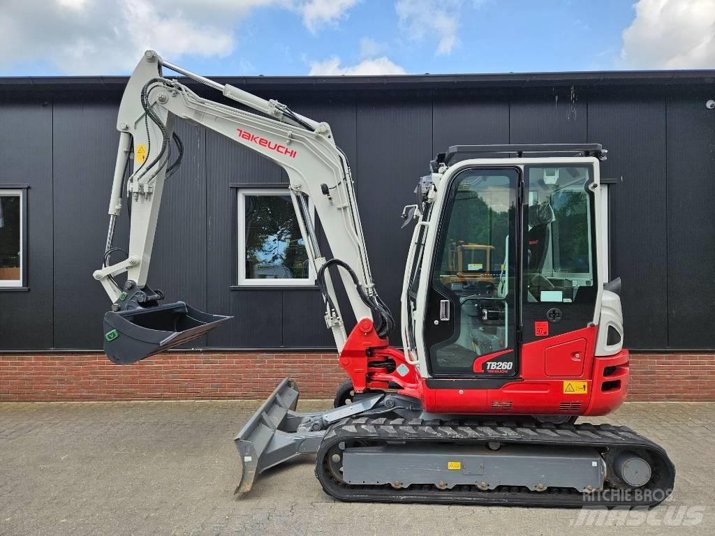 Takeuchi TB 260 حفارات صغيرة أقل من 7 طن (حفارات صغيرة)