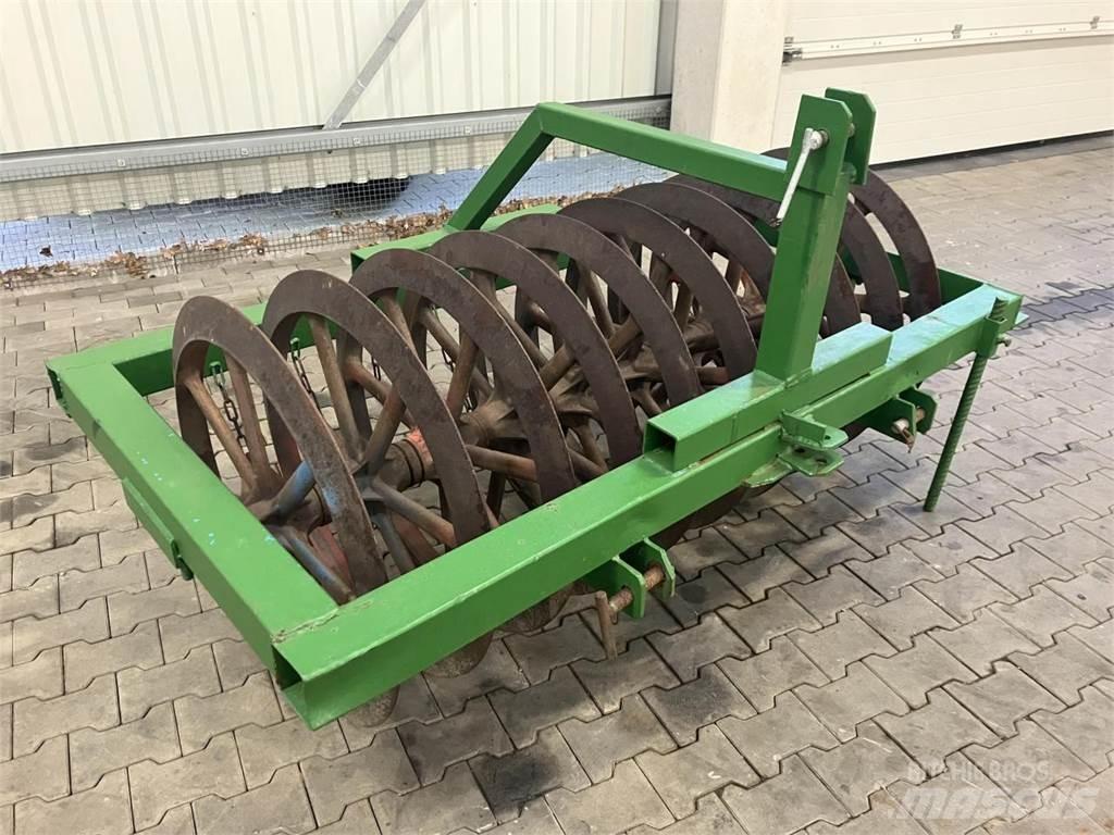  UNBEKANNT 1,80 m مداحل