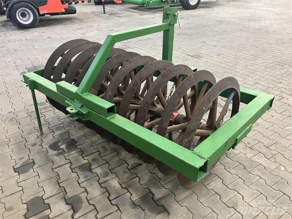  UNBEKANNT 1,80 m مداحل