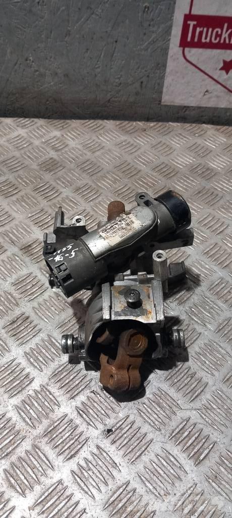 Scania R 420   1407683 كابينة والداخلية