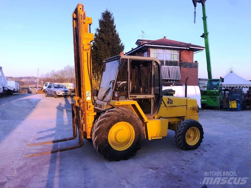 JCB 926B مناولات متداخلة