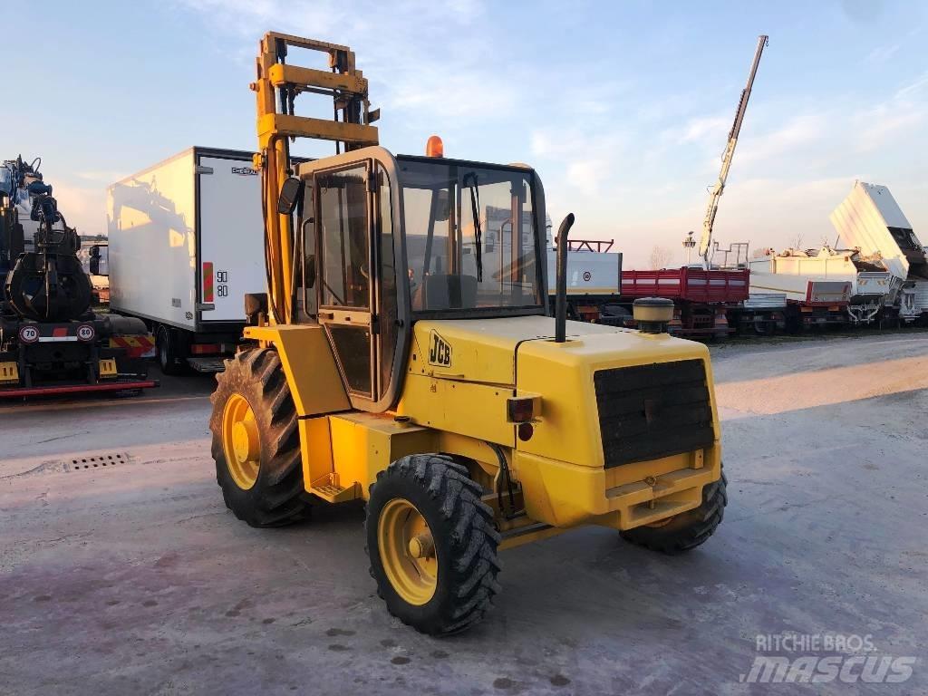 JCB 926B مناولات متداخلة