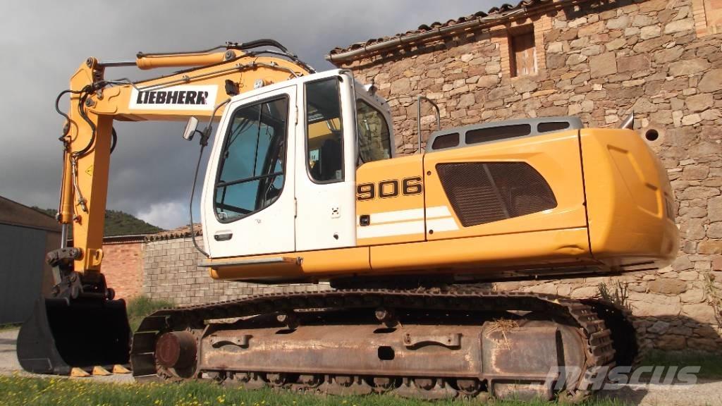 Liebherr R 906 LC حفارات زحافة