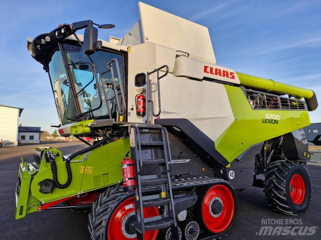 CLAAS LEXION  6700 TT حصادات