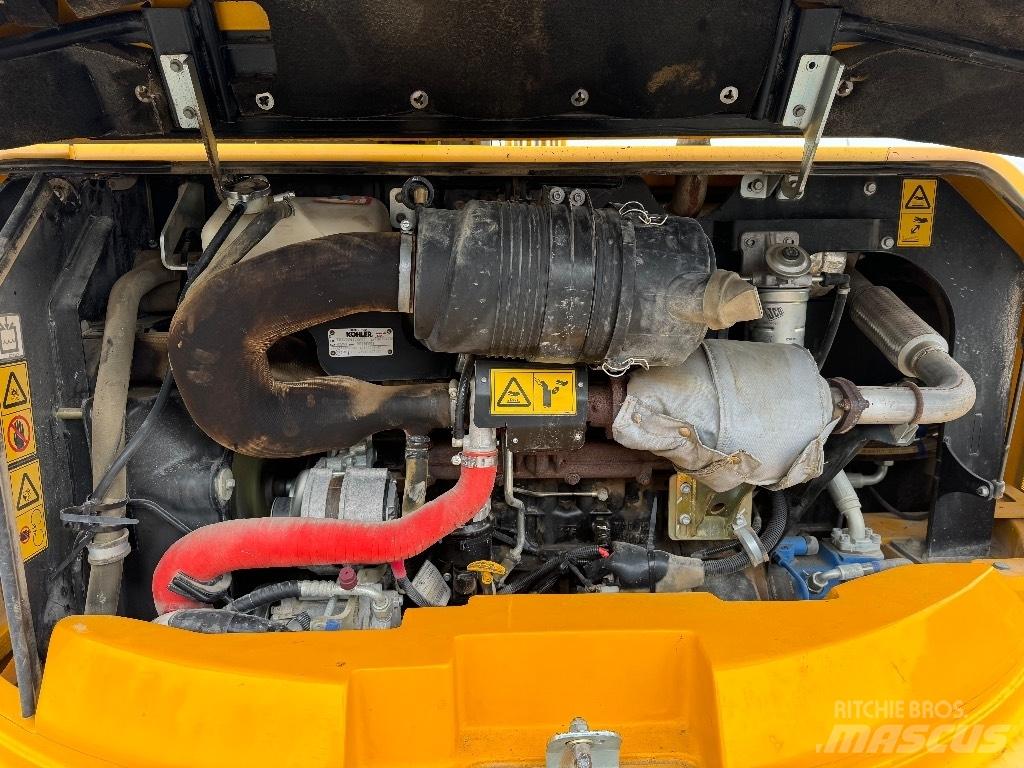 JCB 86 C-1 حفارات وسط 7 طن - 12 طن