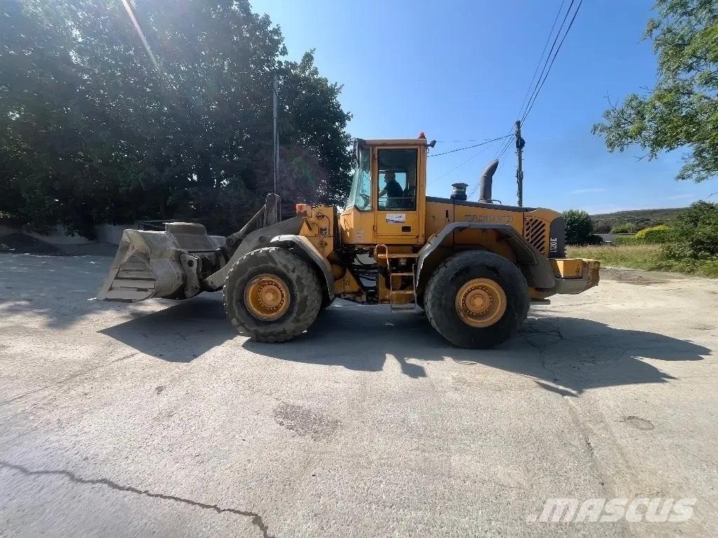 Volvo L 120 E لوادر بعجل