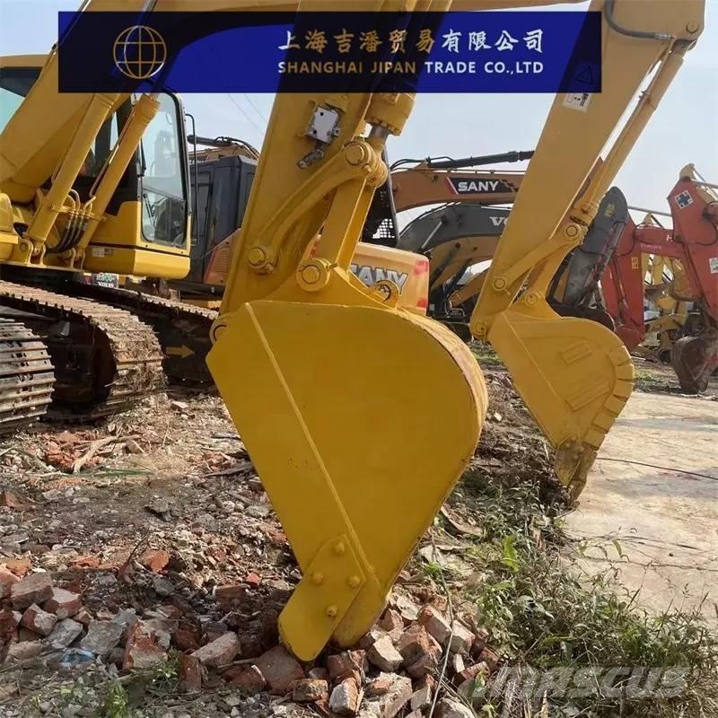 Komatsu PC 138 US حفارات وسط 7 طن - 12 طن