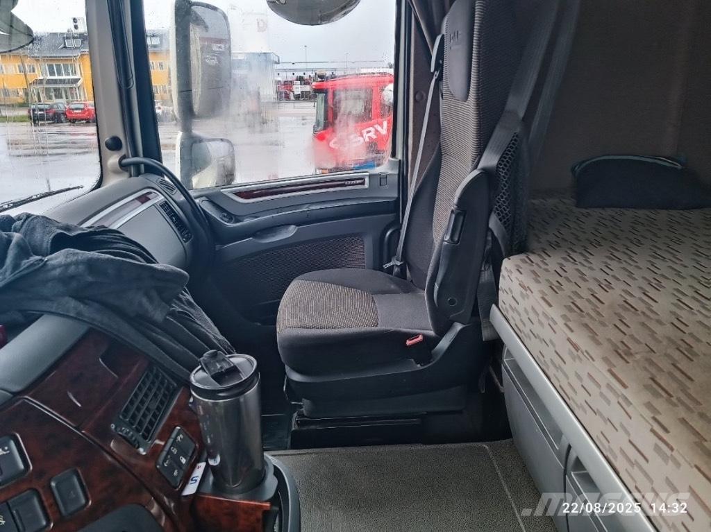 DAF XF 510 شاحنات الرافعات الخطافية
