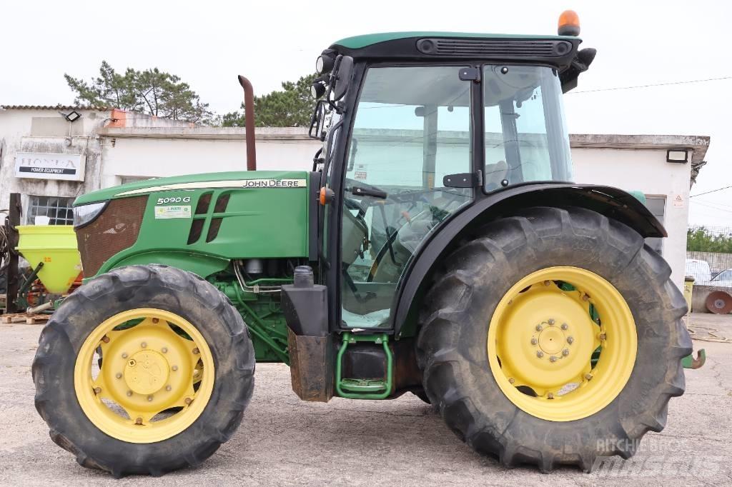 John Deere 5090 G الجرارات