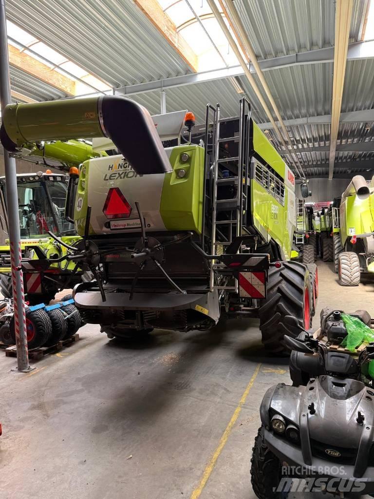 CLAAS Lexion 8900 TT حصادات