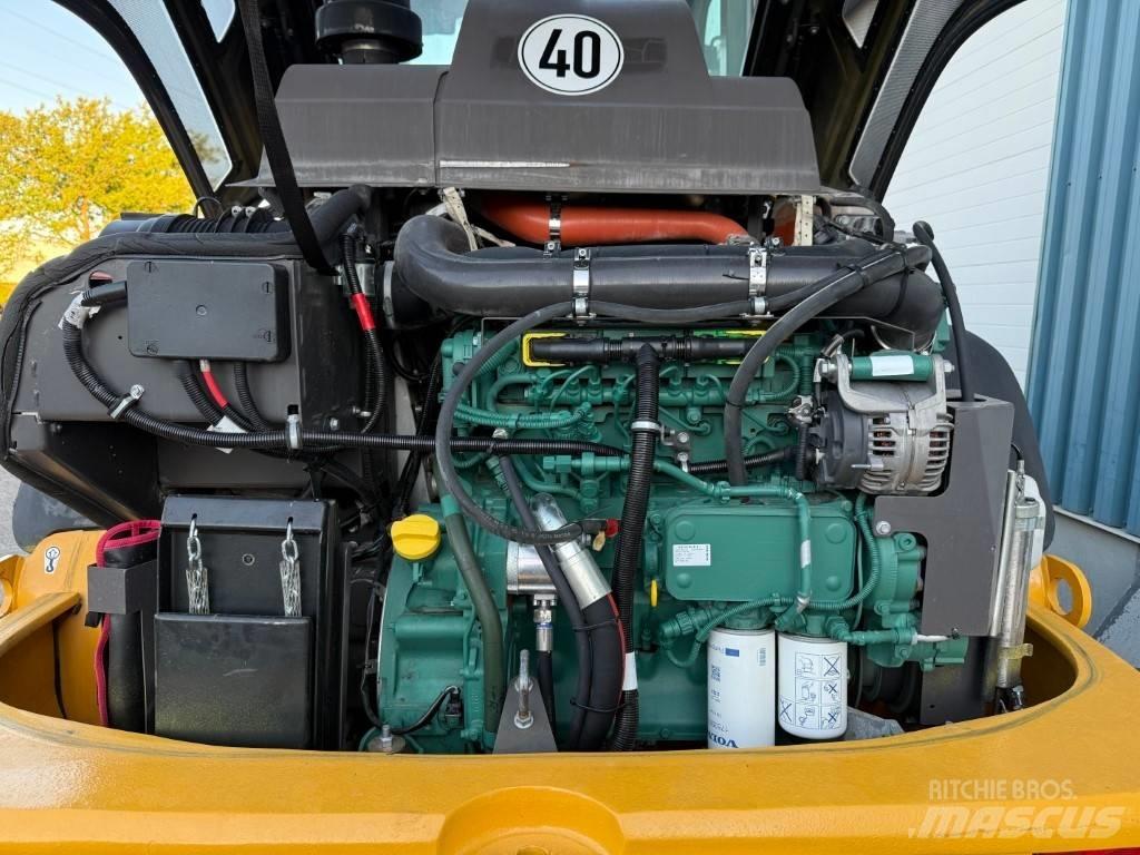 Volvo L50HS لوادر بعجل