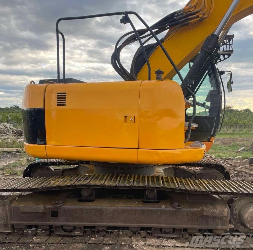 JCB JZ 235 LC حفارات زحافة