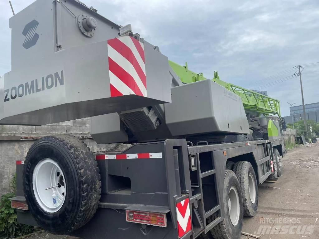 Zoomlion ZTC500 رافعات صالحة لكل أنواع الطرق