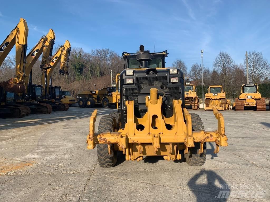 CAT 140 M 2 معدات تمهيد الطرق