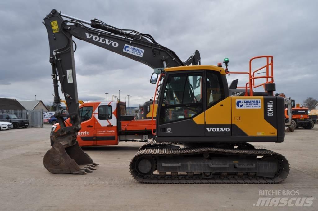 Volvo EC 140 EL حفارات زحافة
