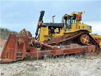 CAT D 11 R بلدوزرات مجنزرة