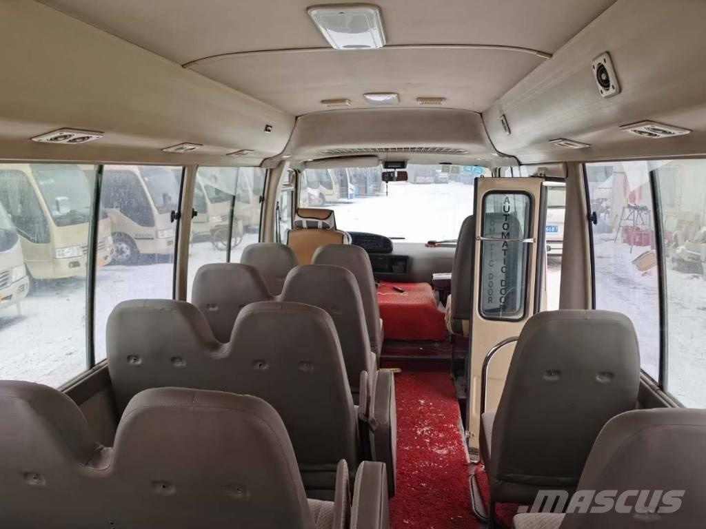 Toyota Coaster Bus حافلة صغيرة