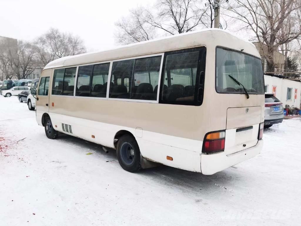 Toyota Coaster Bus حافلة صغيرة