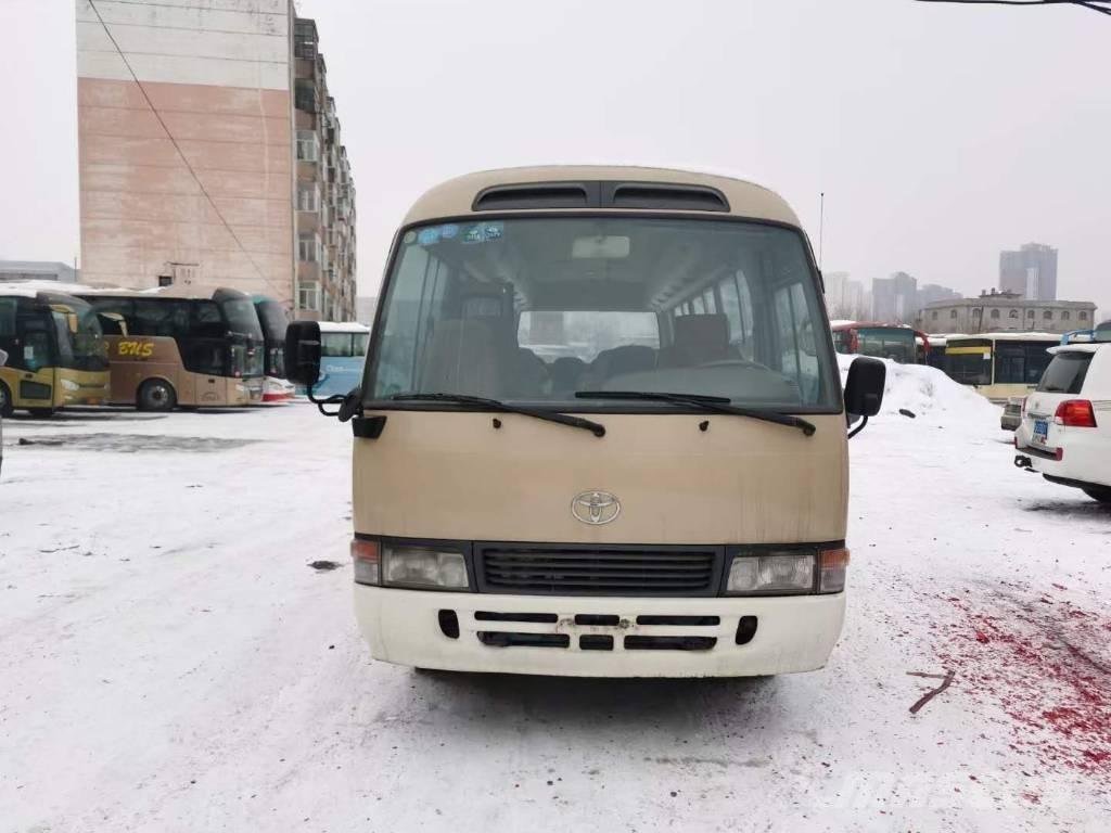 Toyota Coaster Bus حافلة صغيرة