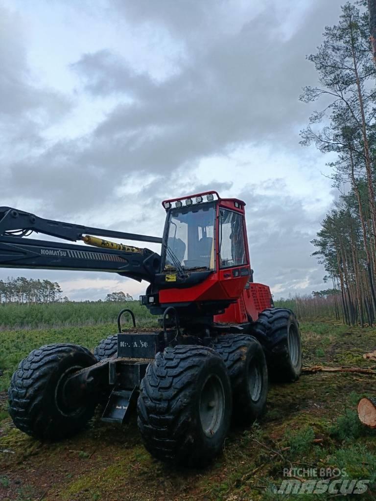 Komatsu 911.5 حصادات