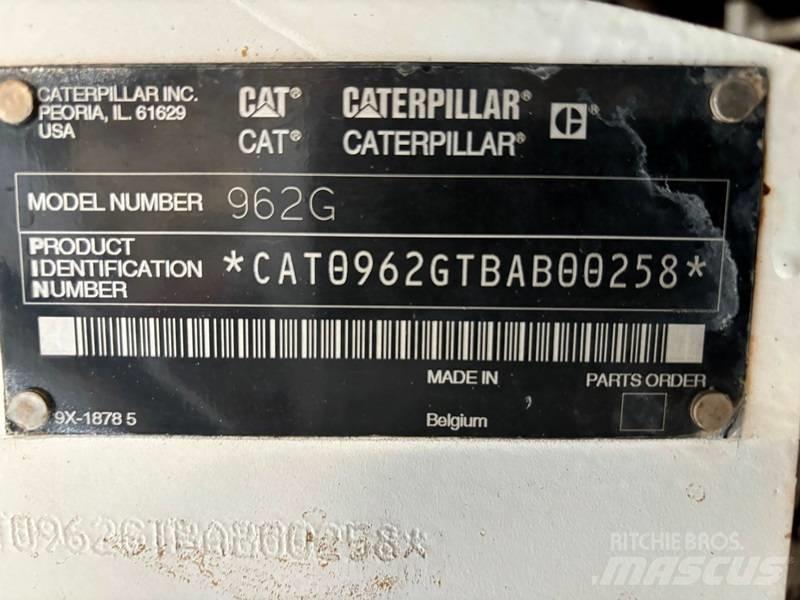 CAT 962 G لوادر بعجل