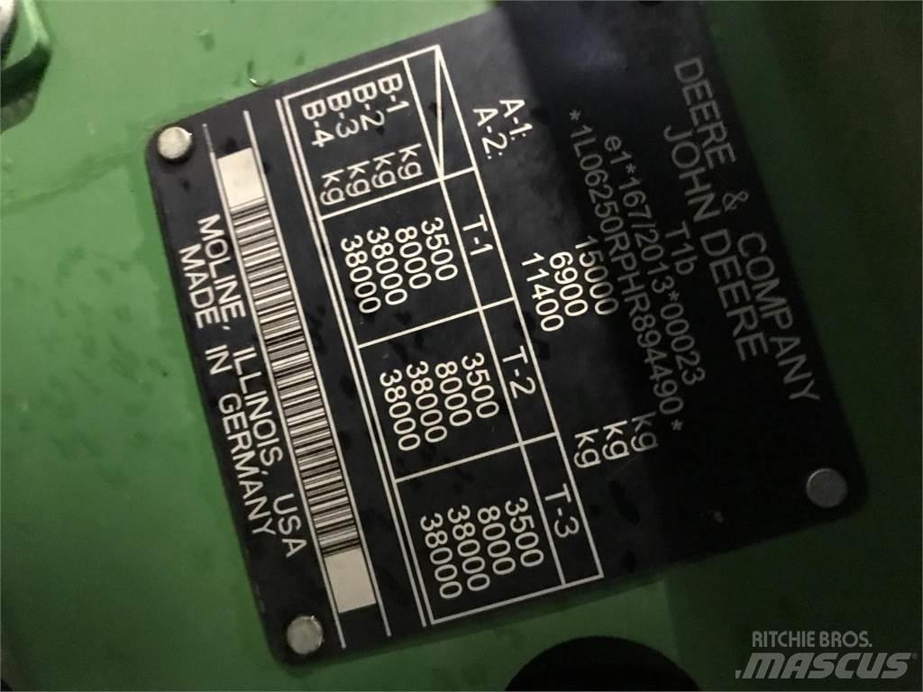 John Deere 6250R الجرارات