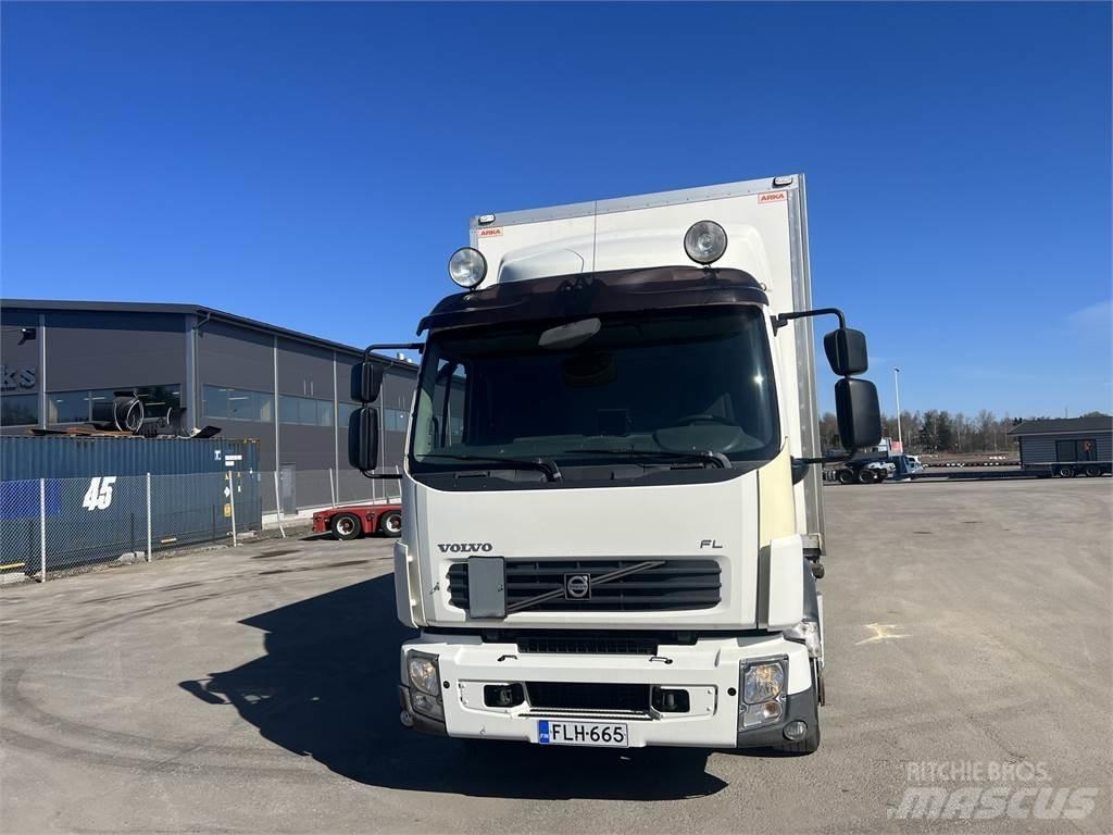 Volvo FL 240 4X2 شاحنات ذات هيكل صندوقي