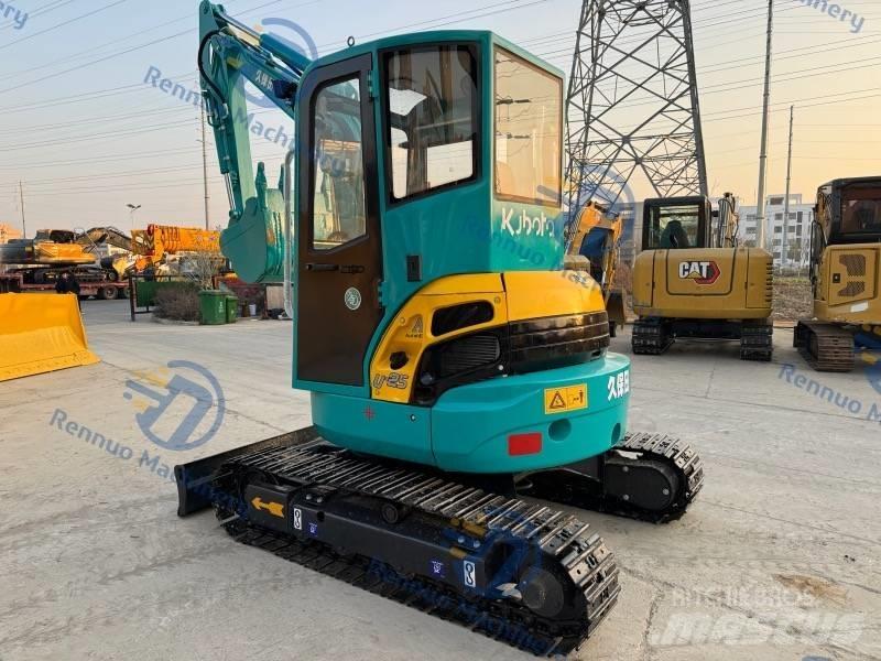 Kubota U 25 حفارات صغيرة أقل من 7 طن (حفارات صغيرة)