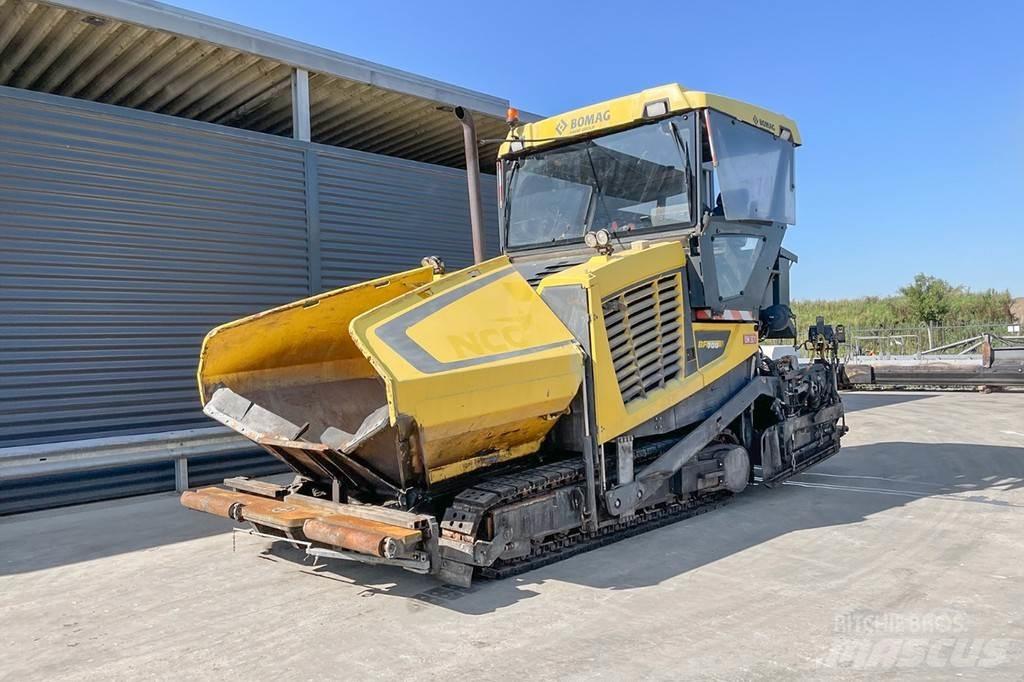 Bomag BF 700 C-2 معدات السفلتة
