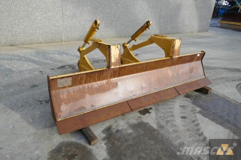 CAT Skidder blade نصول