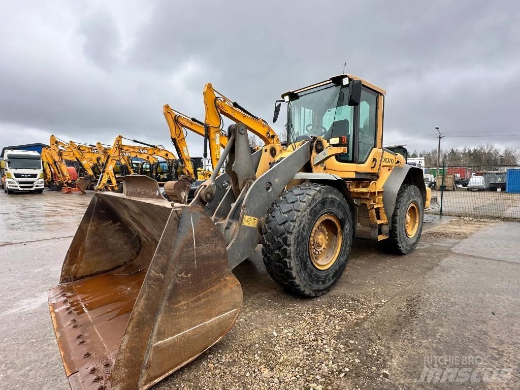 Volvo L 90 F لوادر بعجل