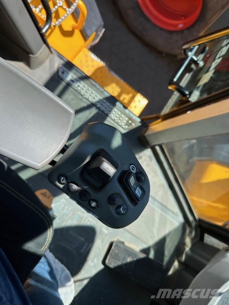 JCB 457 Agri لوادر بعجل