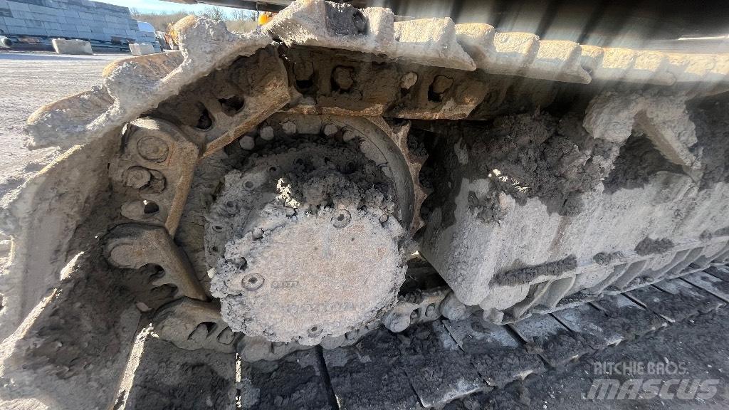 Volvo EC 360 B LC حفارات زحافة