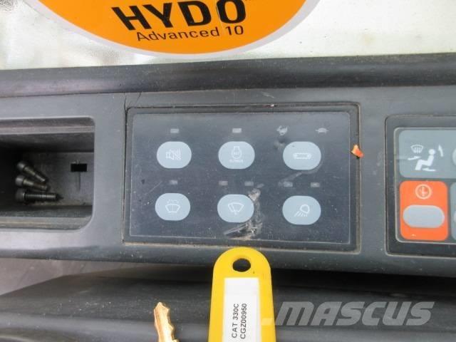 CAT 330 C LN حفارات زحافة