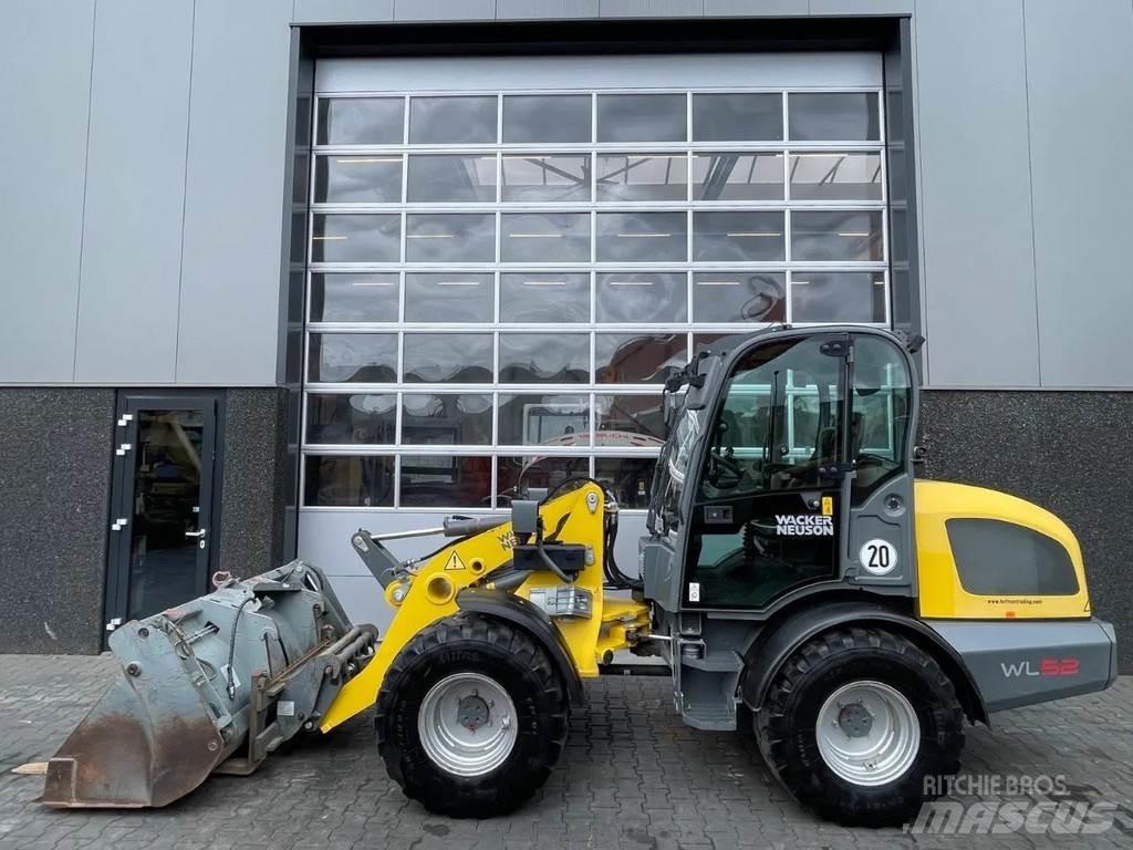 Wacker Neuson WL52 لوادر بعجل