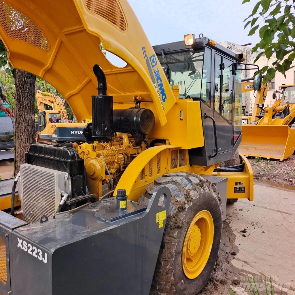 XCMG XS 223 J مداحل أحادية الأسطوانة