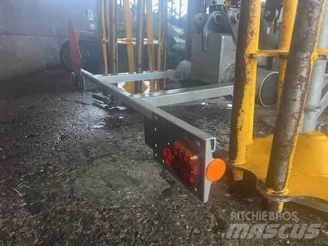 Väderstad CRX625 الكاسحات وقلابات التربة ذات المحركات
