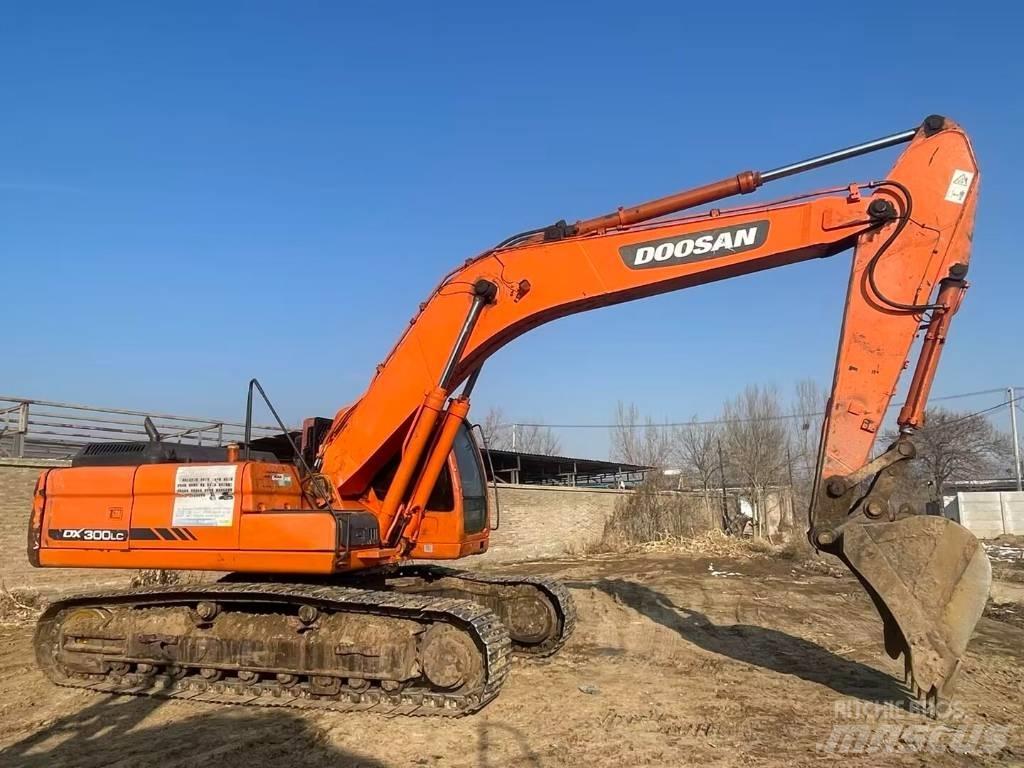 Doosan DX 300LC-9C حفارات زحافة
