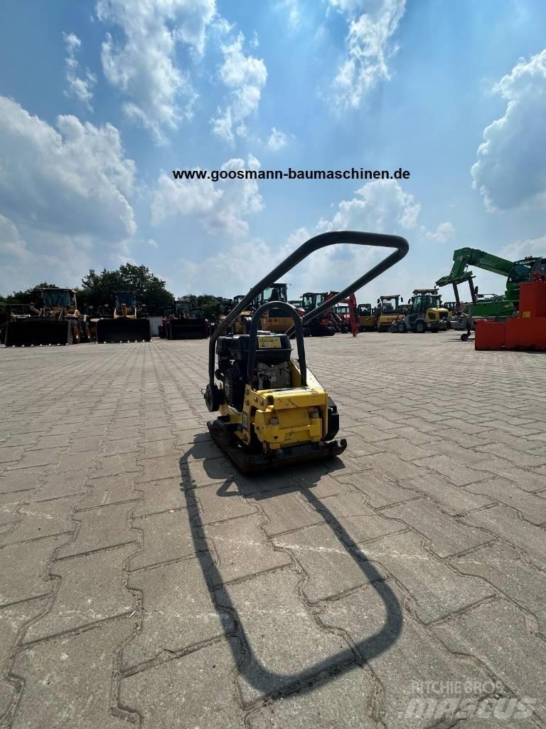 Bomag BVP 10/36 دكاكات أفقية
