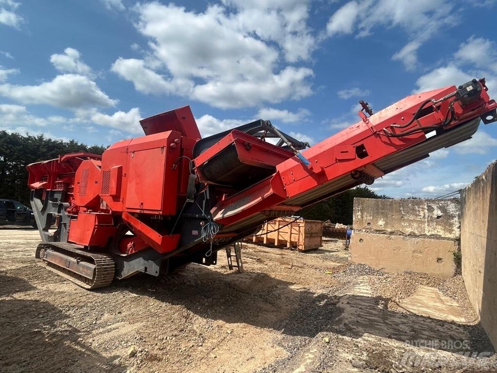 Finlay J 1160 الكسارات المتنقلة