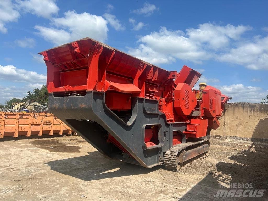 Finlay J 1160 الكسارات المتنقلة